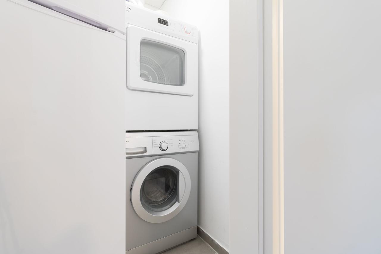 Luxury One-Bedroom Apartment/Parking In City Center Jerusalem Eksteriør bilde