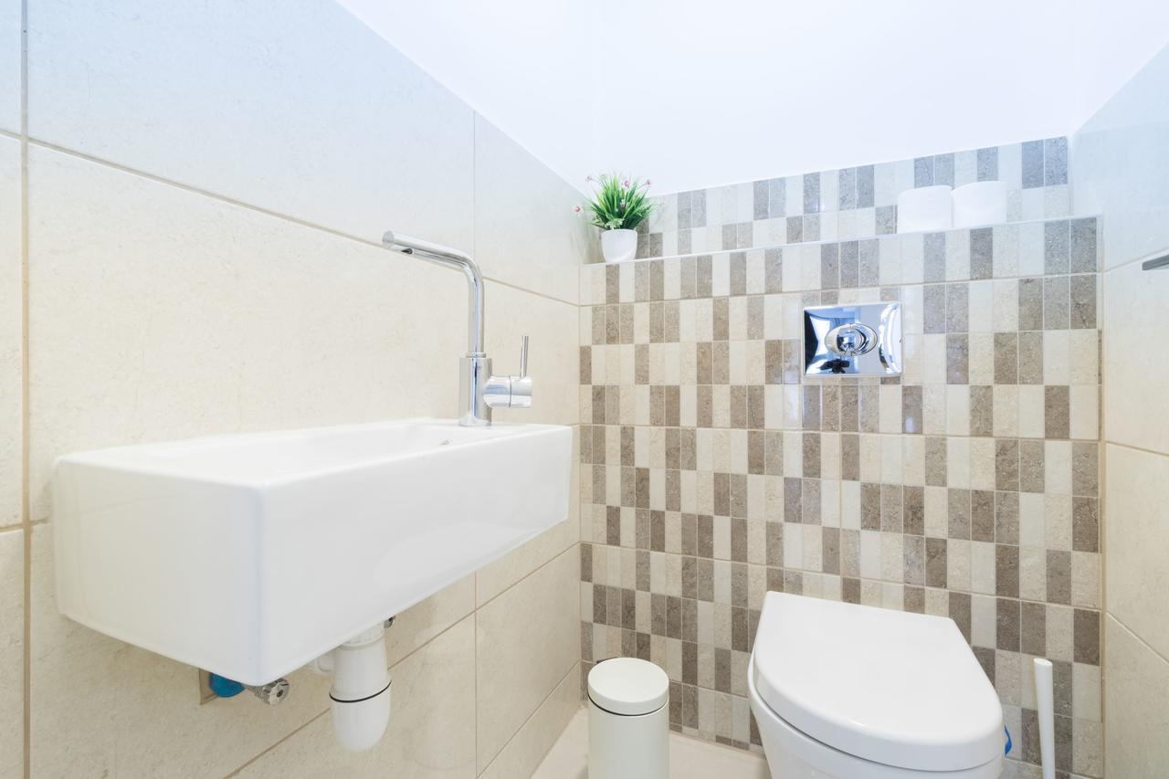 Luxury One-Bedroom Apartment/Parking In City Center Jerusalem Eksteriør bilde