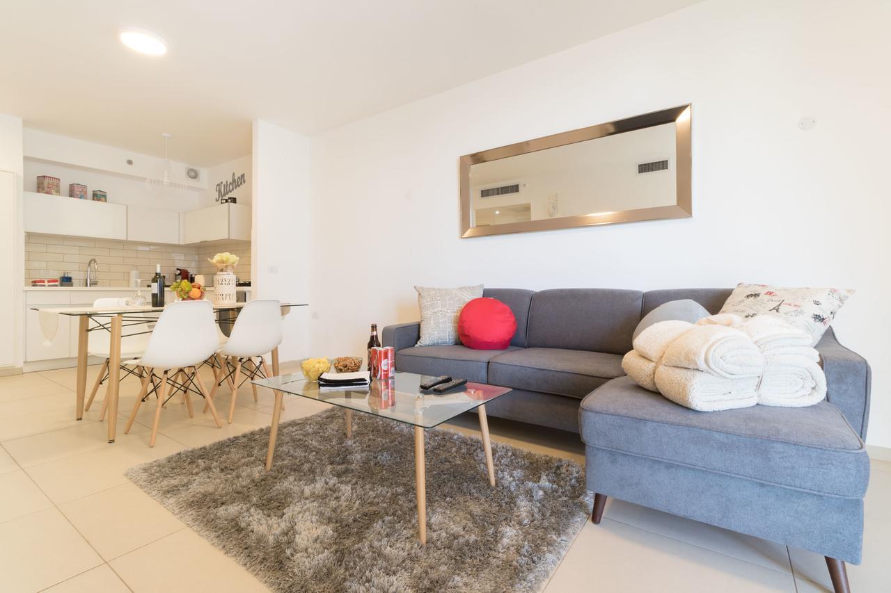 Luxury One-Bedroom Apartment/Parking In City Center Jerusalem Eksteriør bilde