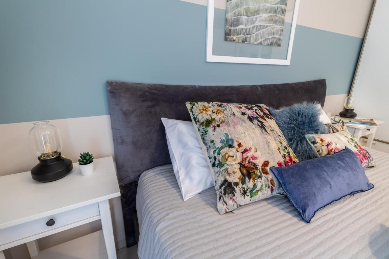 Luxury One-Bedroom Apartment/Parking In City Center Jerusalem Eksteriør bilde
