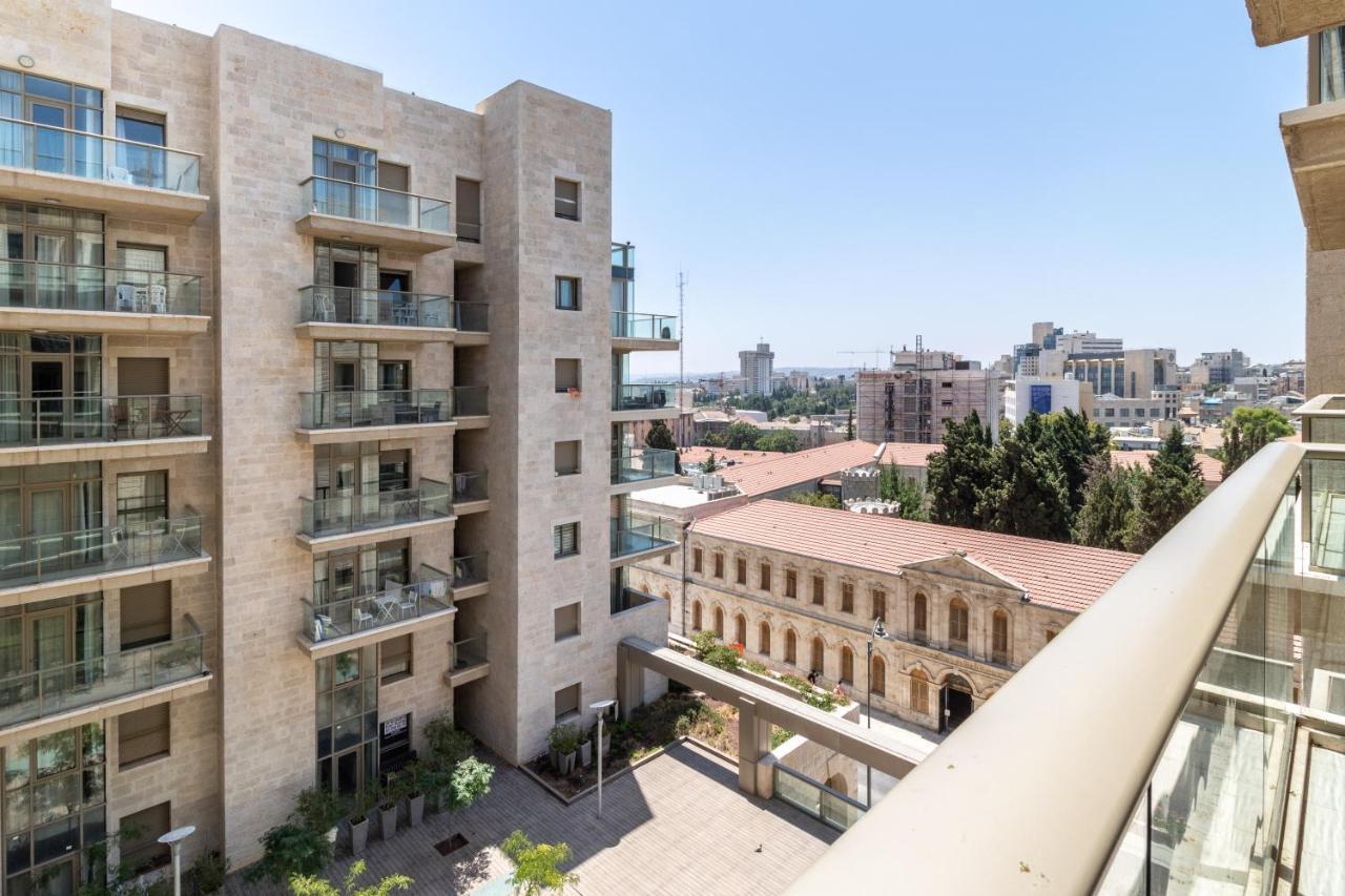 Luxury One-Bedroom Apartment/Parking In City Center Jerusalem Eksteriør bilde